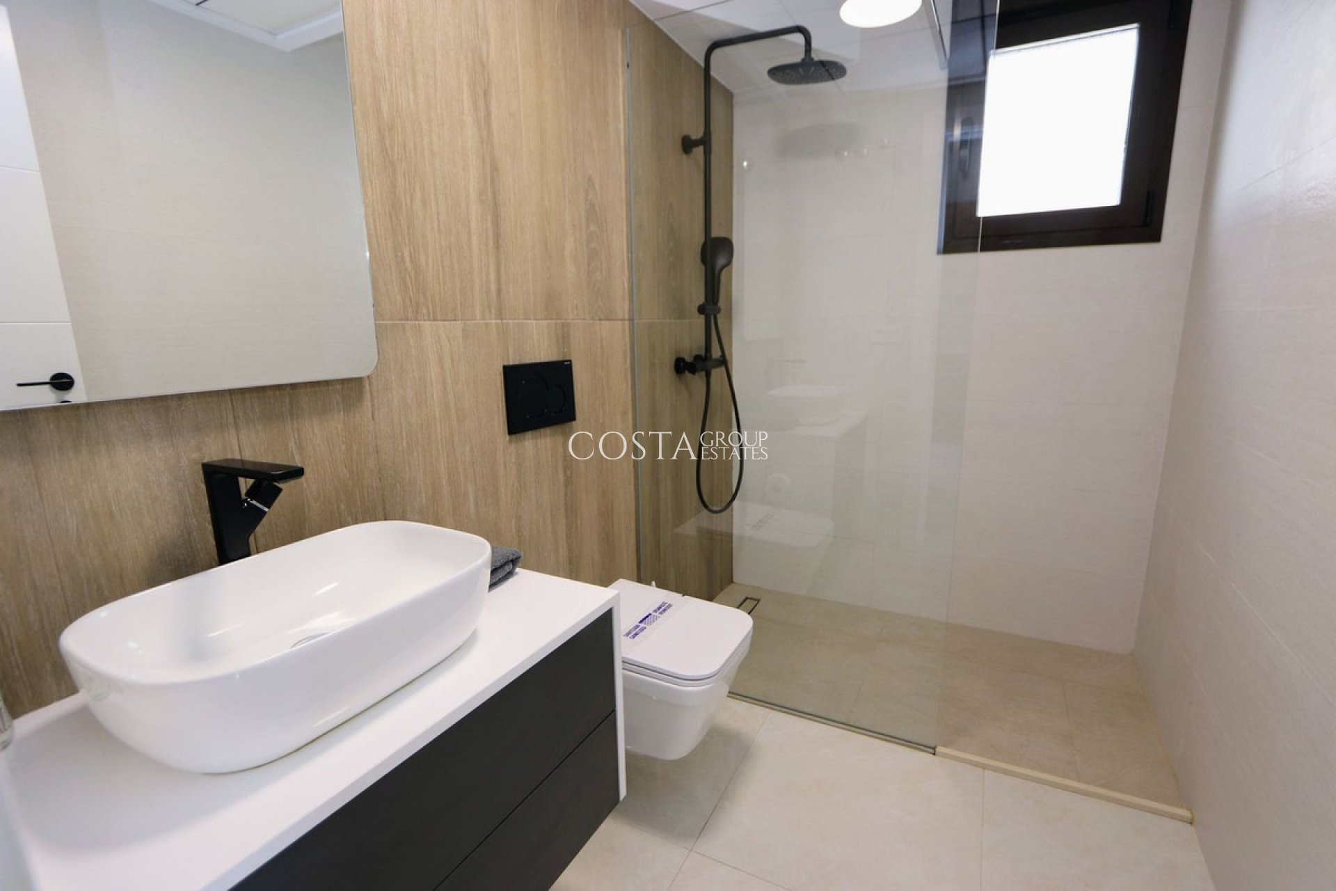 Revente - Villa -
Orihuela Costa - Villamartin