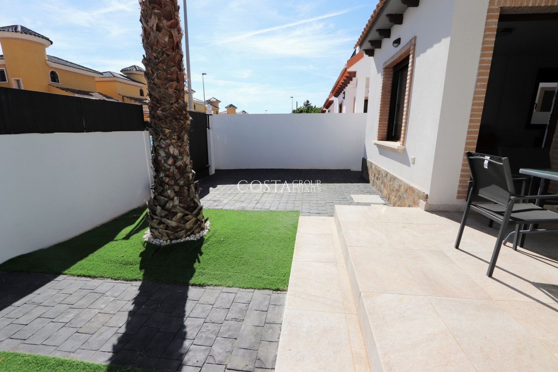 Revente - Villa -
Orihuela Costa - Villamartin