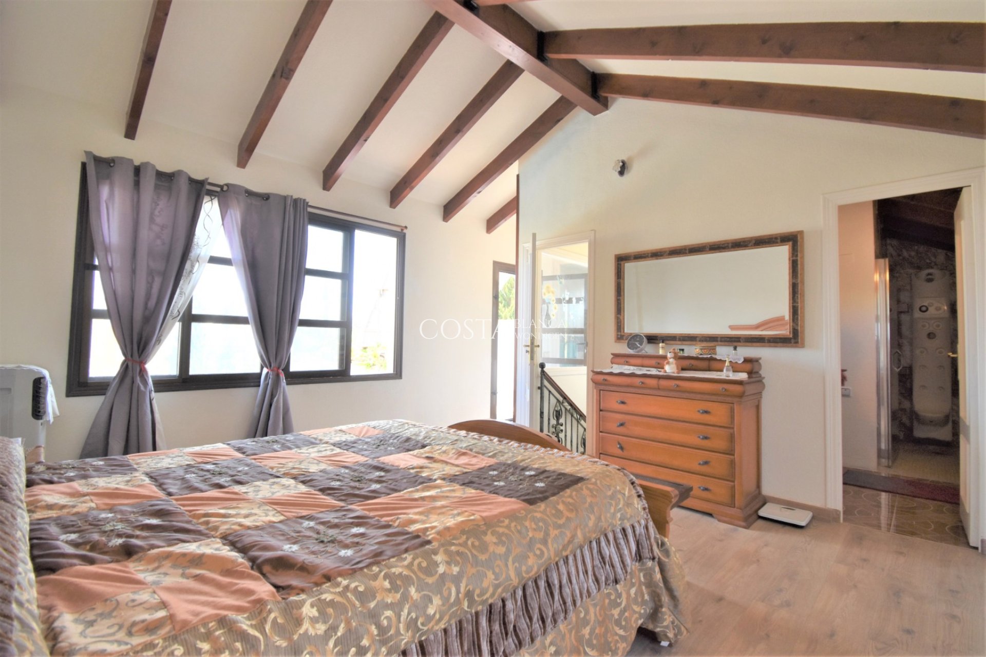 Revente - Villa -
Orihuela Costa - Villamartín