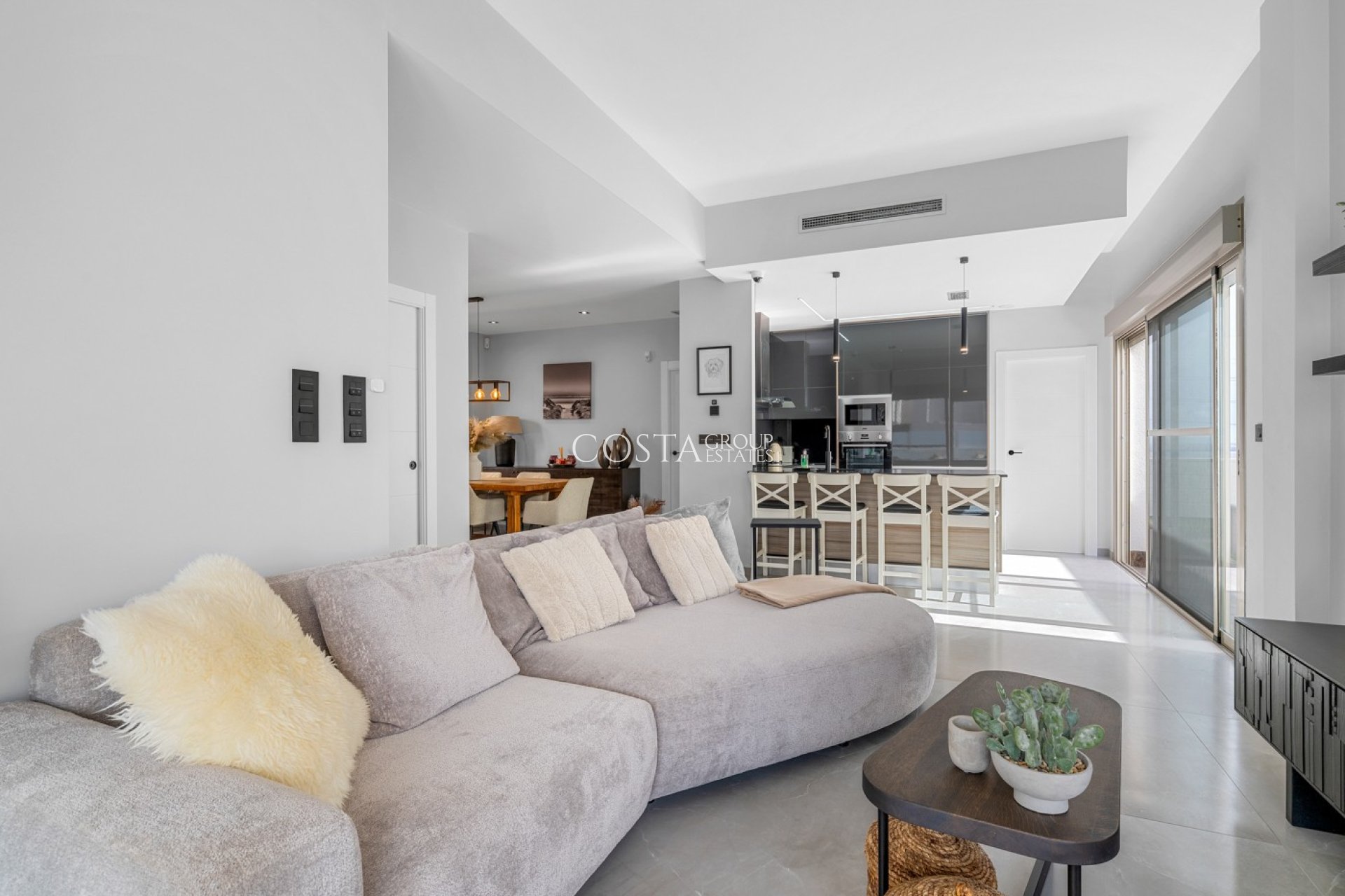 Revente - Villa -
Orihuela Costa - Villamartín