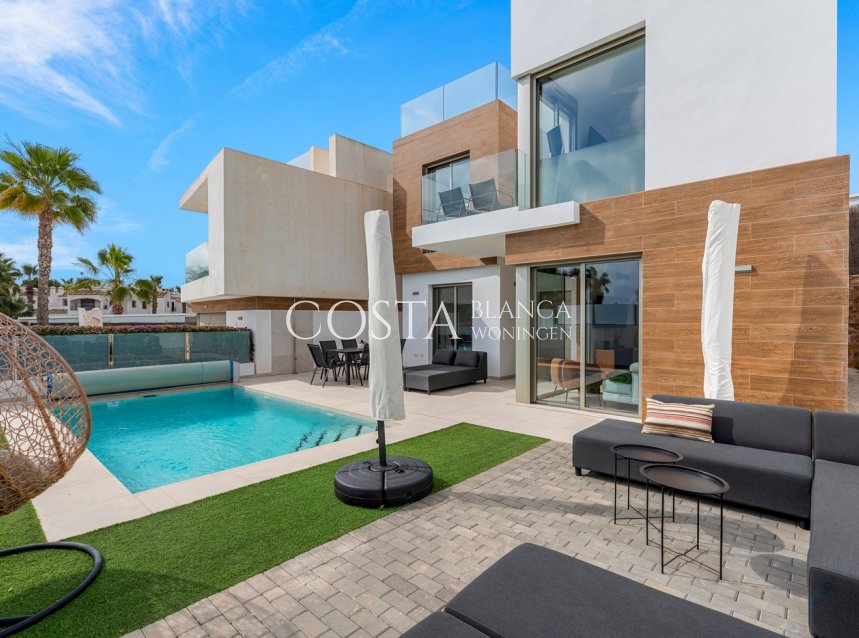 Revente - Villa -
Orihuela Costa - Villamartín