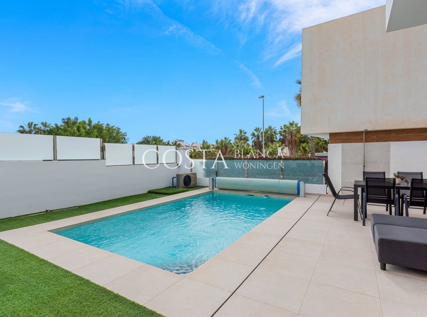 Revente - Villa -
Orihuela Costa - Villamartín