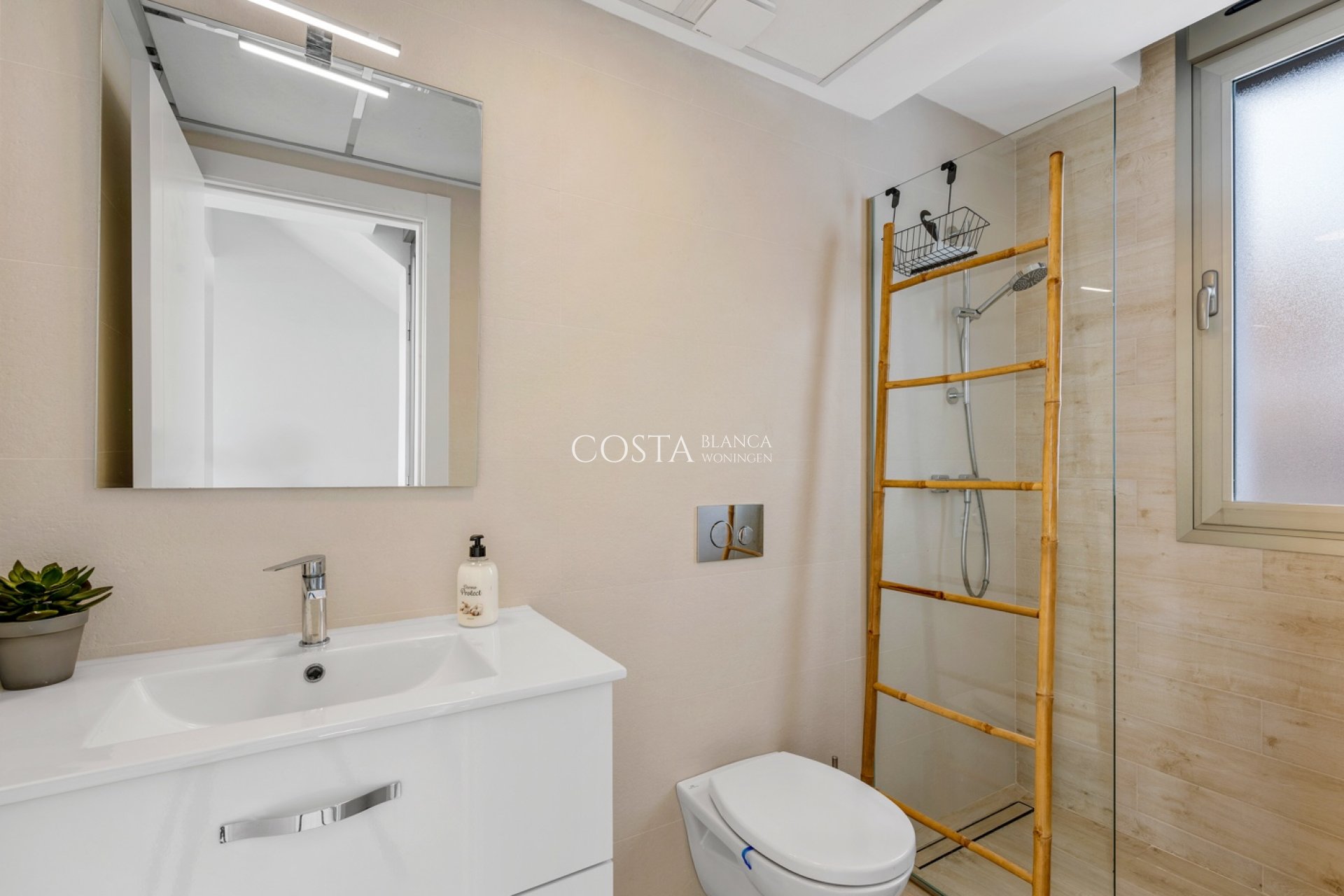 Revente - Villa -
Orihuela Costa - Villamartín