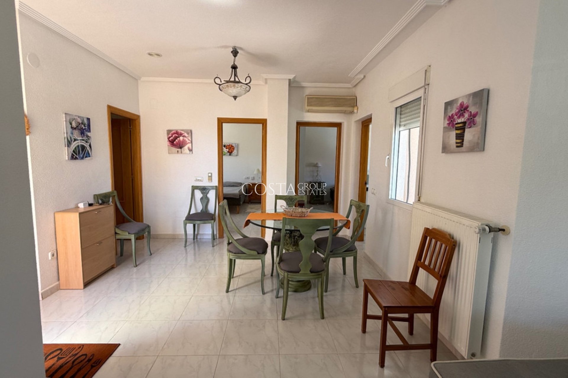 Revente - Villa -
Orihuela Costa