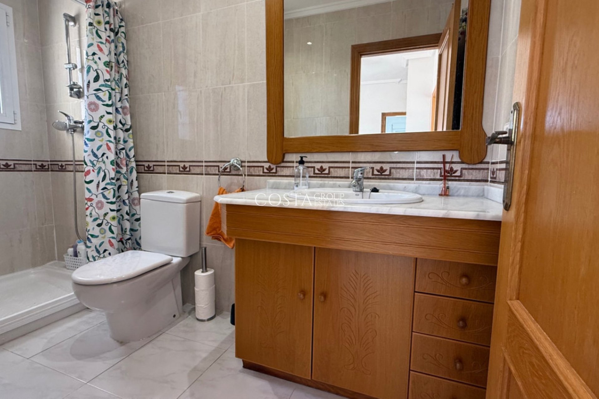 Revente - Villa -
Orihuela Costa