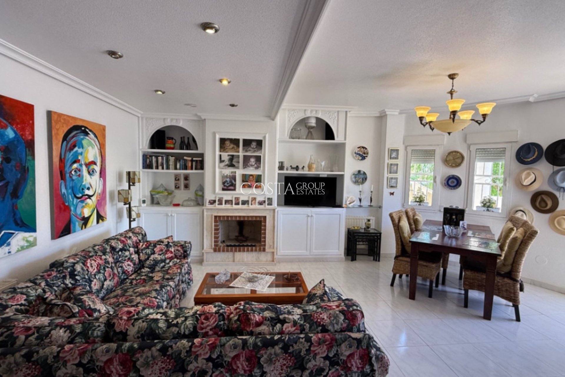 Revente - Villa -
Orihuela Costa