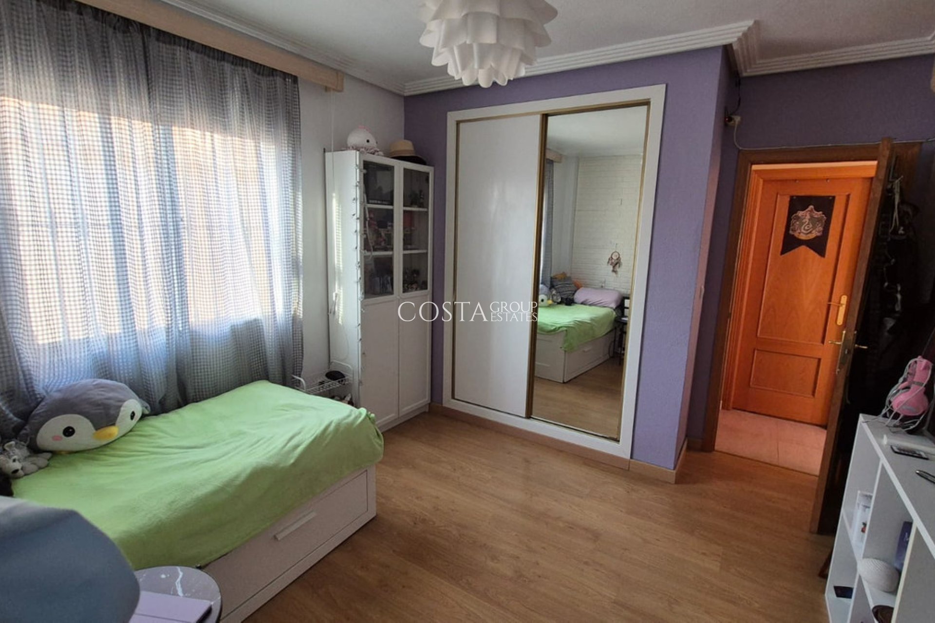 Revente - Villa -
Orihuela Costa