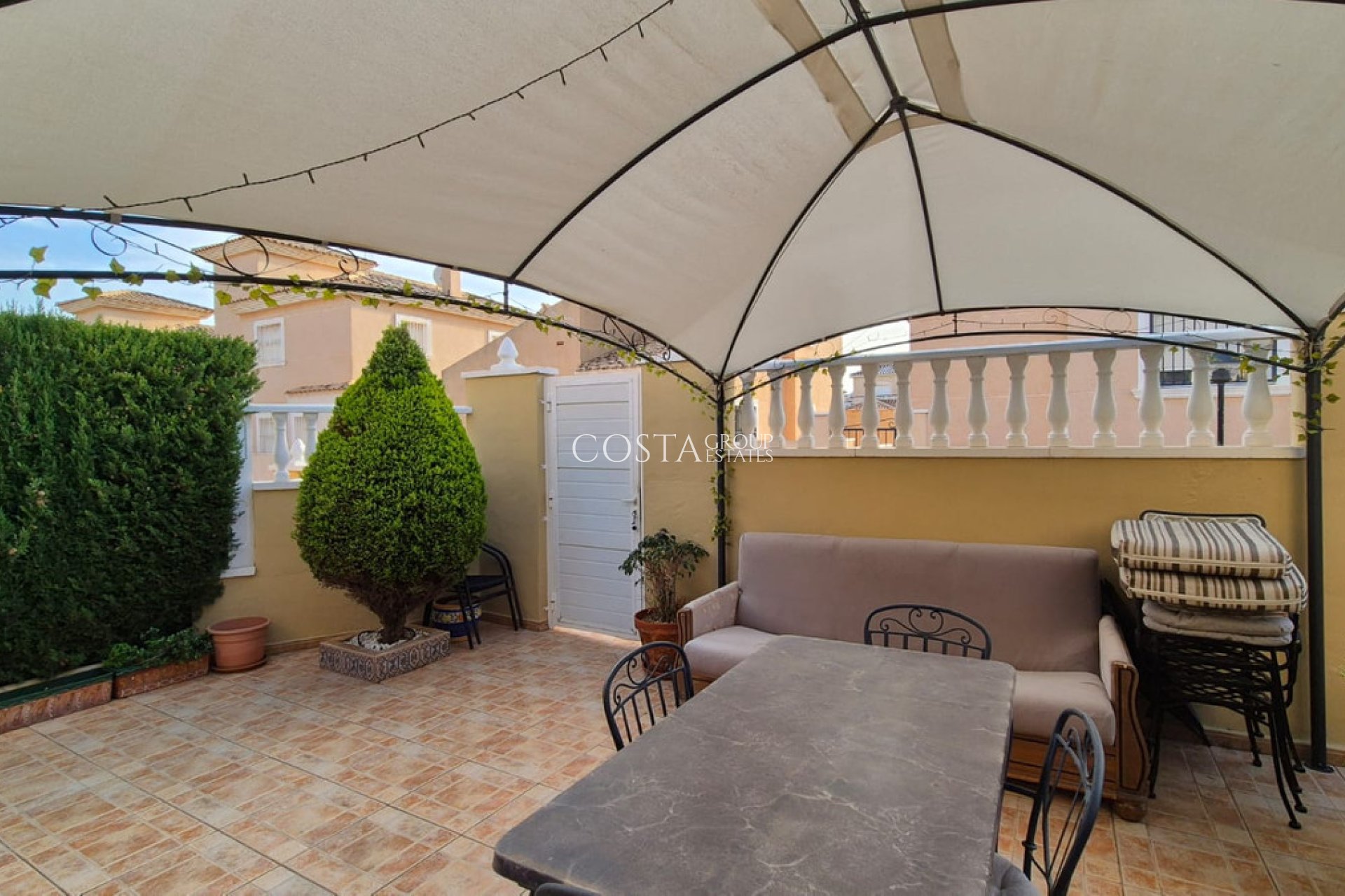 Revente - Villa -
Orihuela Costa