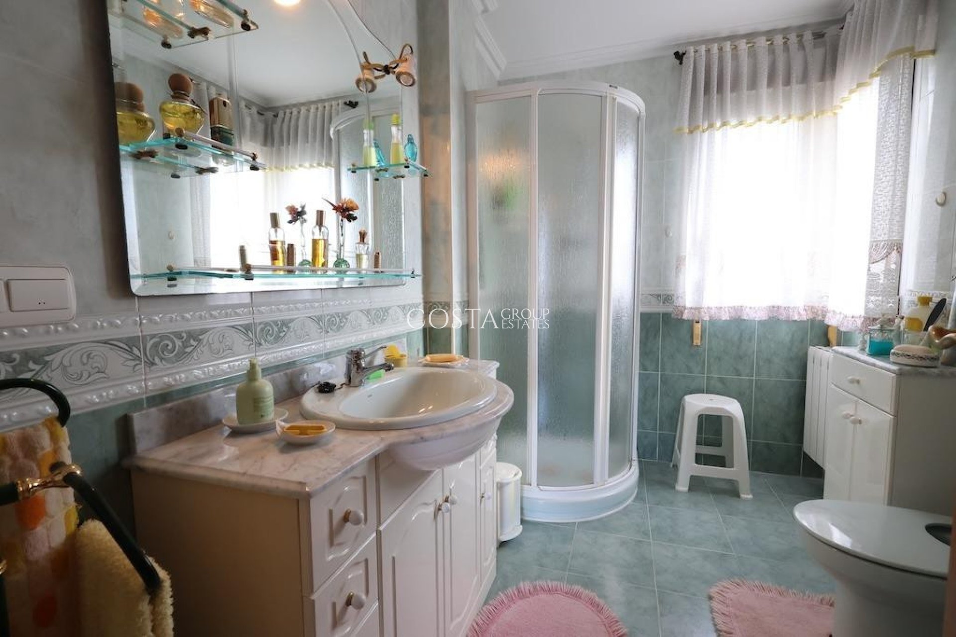 Revente - Villa -
Orihuela Costa