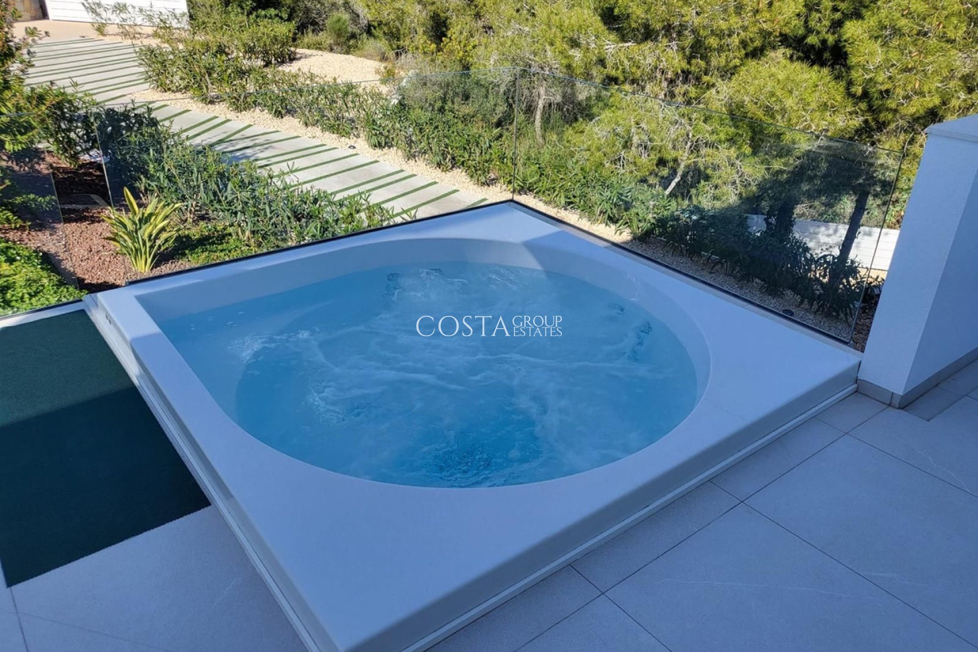 Revente - Villa -
Orihuela Costa