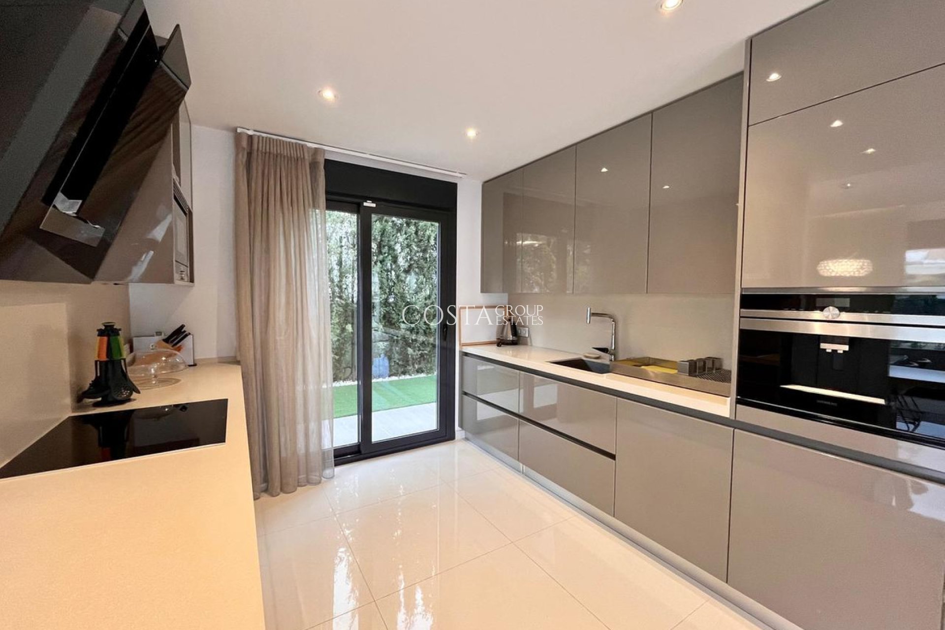 Revente - Villa -
Orihuela - Dehesa de Campoamor