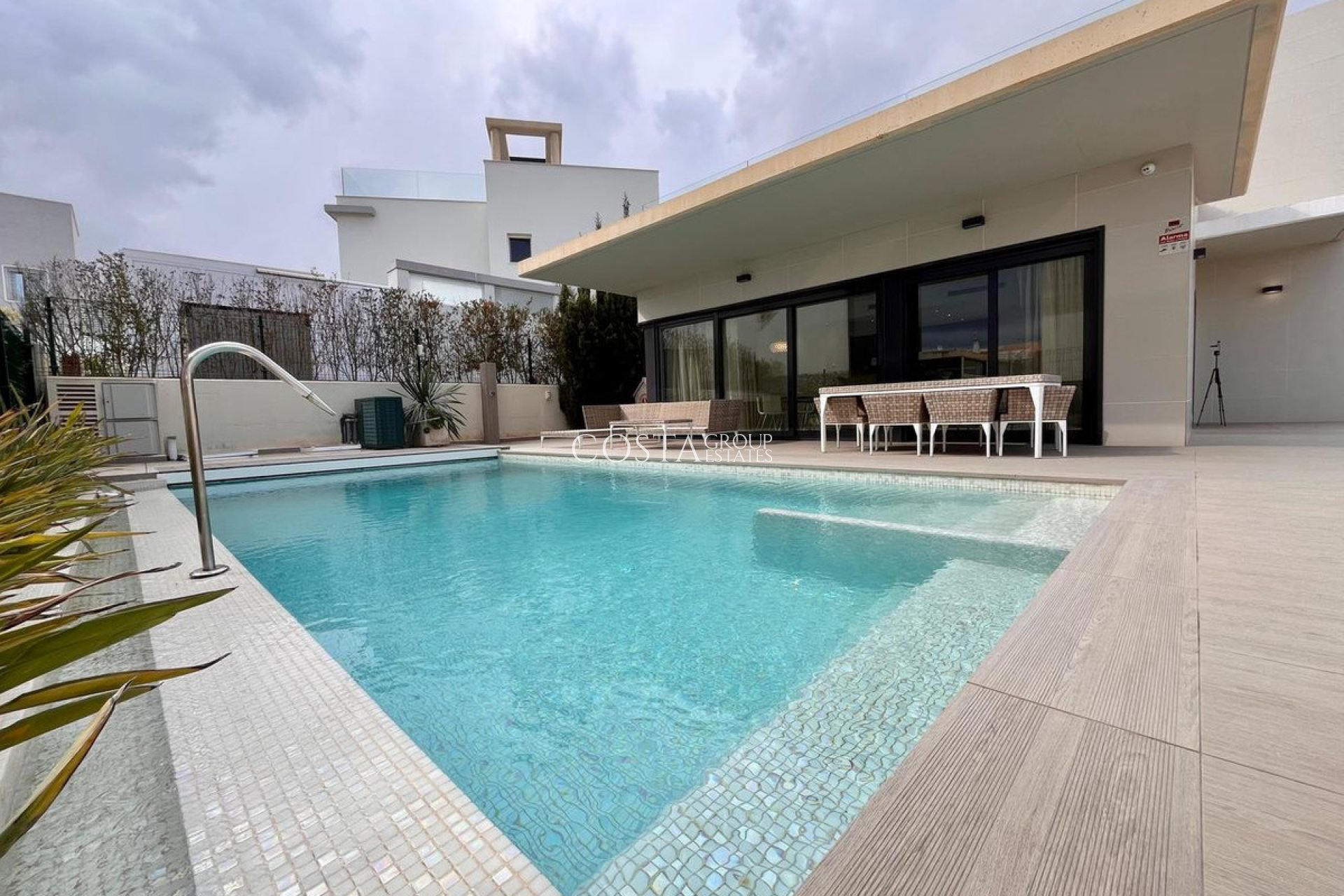 Revente - Villa -
Orihuela - Dehesa de Campoamor