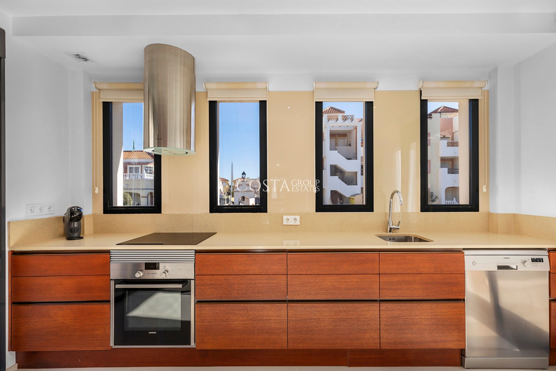 Revente - Villa -
Orihuela - La Zenia