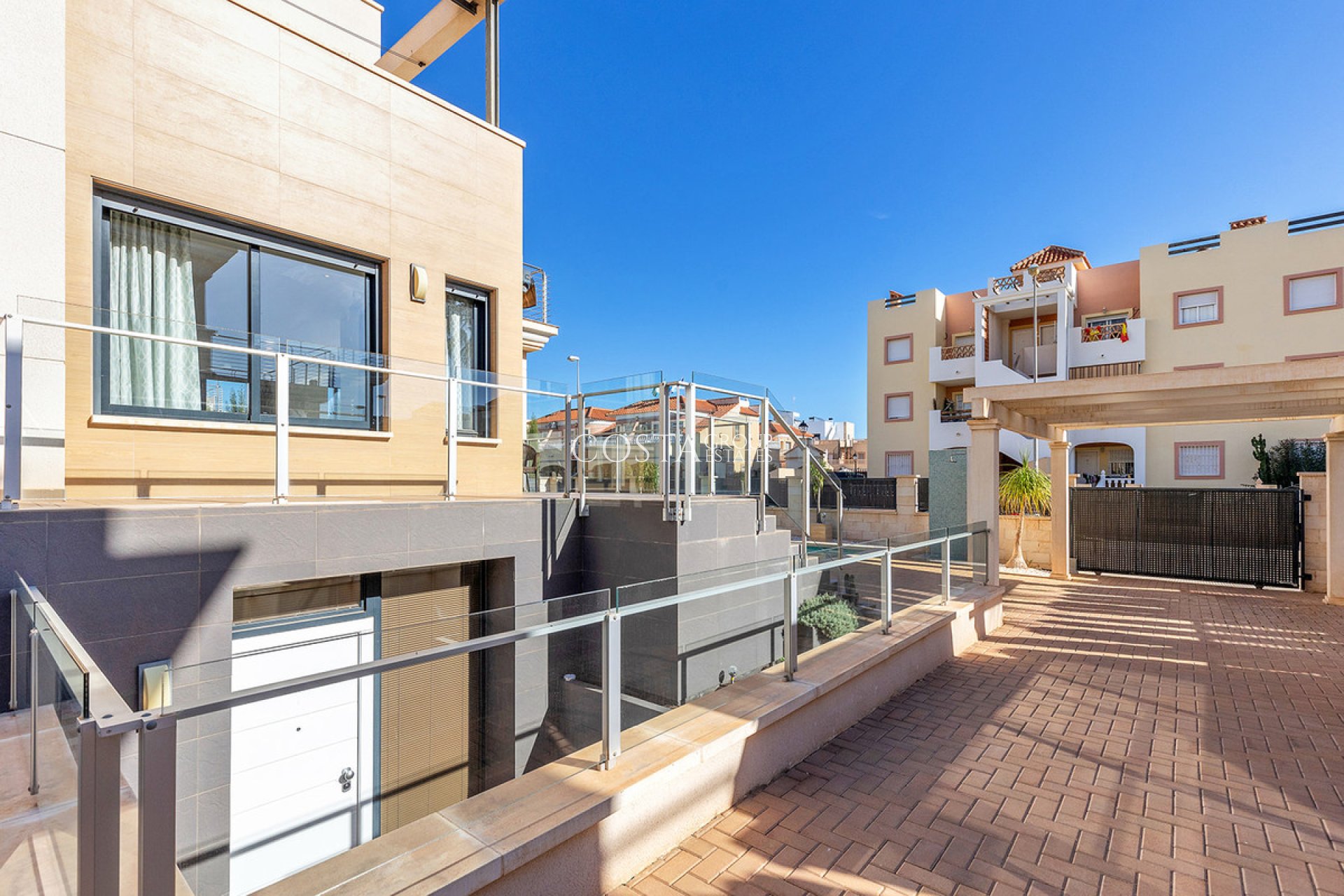 Revente - Villa -
Orihuela - La Zenia