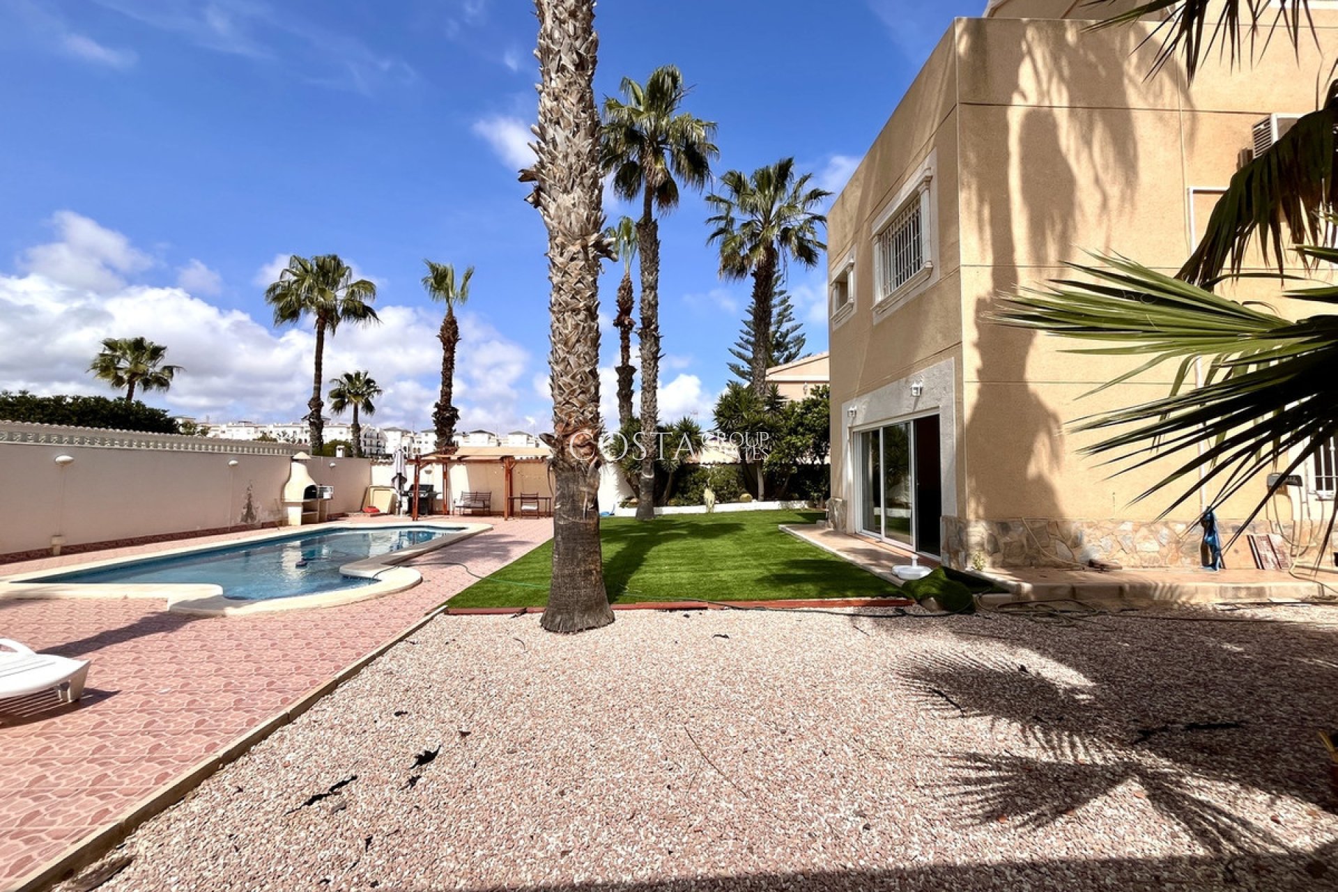 Revente - Villa -
Orihuela - La Zenia