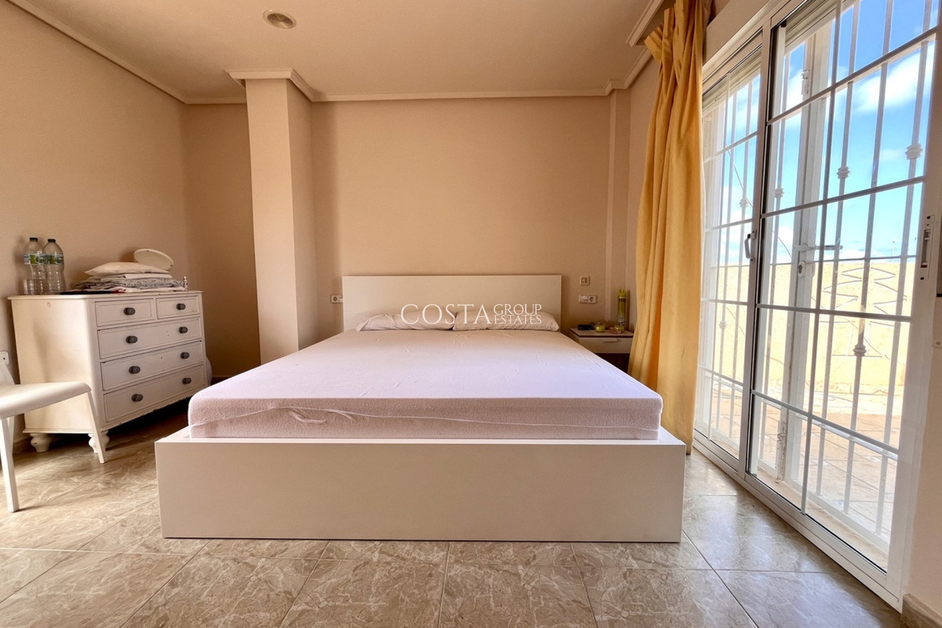 Revente - Villa -
Orihuela - La Zenia