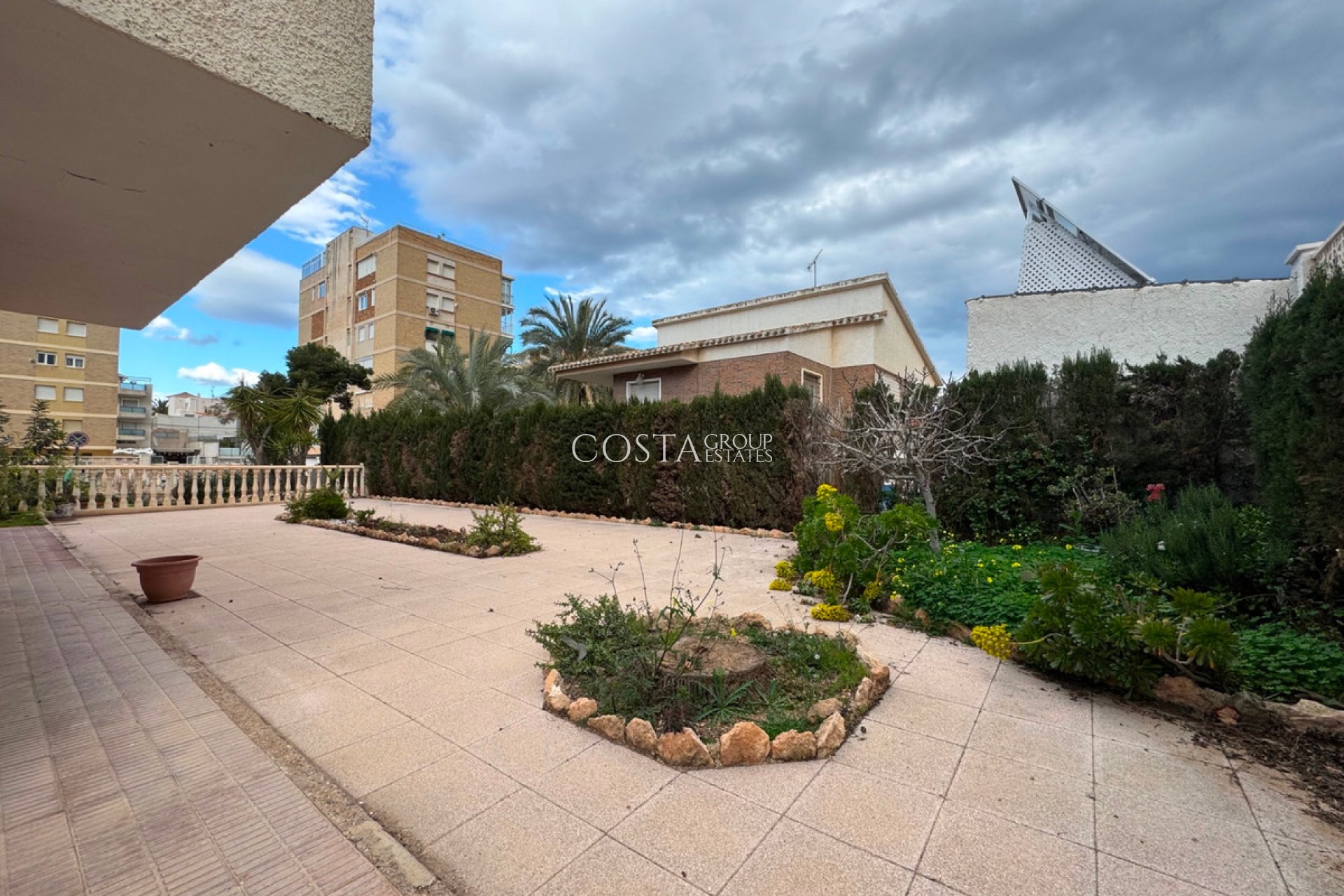 Revente - Villa -
Orihuela - La Zenia