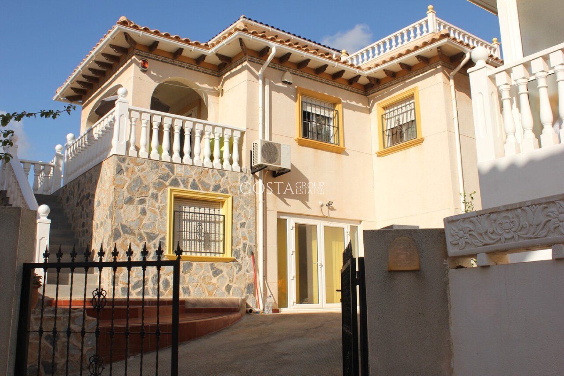 Revente - Villa -
Orihuela - La Zenia