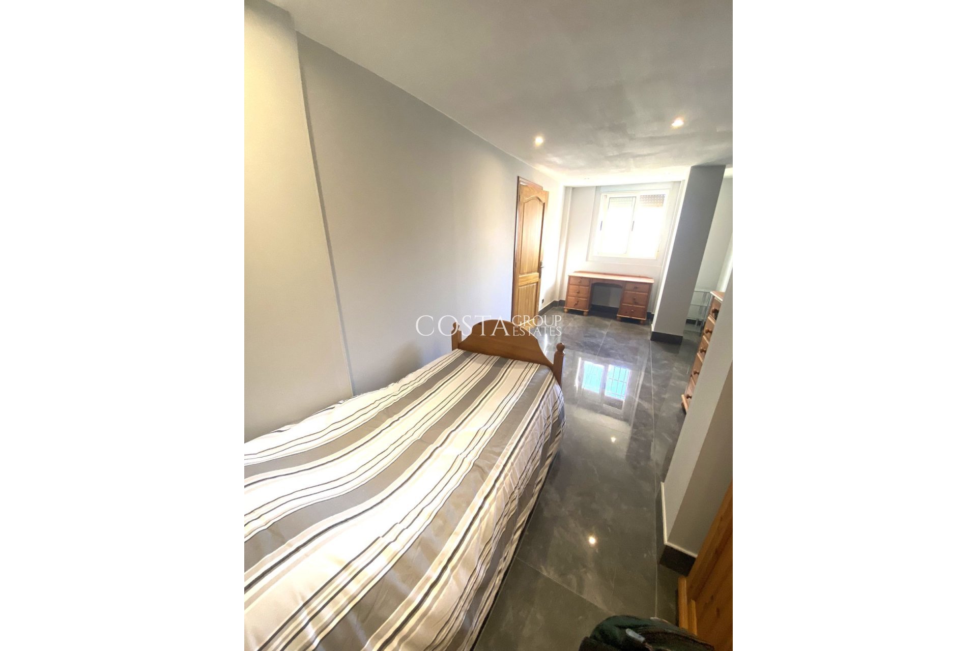 Revente - Villa -
Orihuela - La Zenia