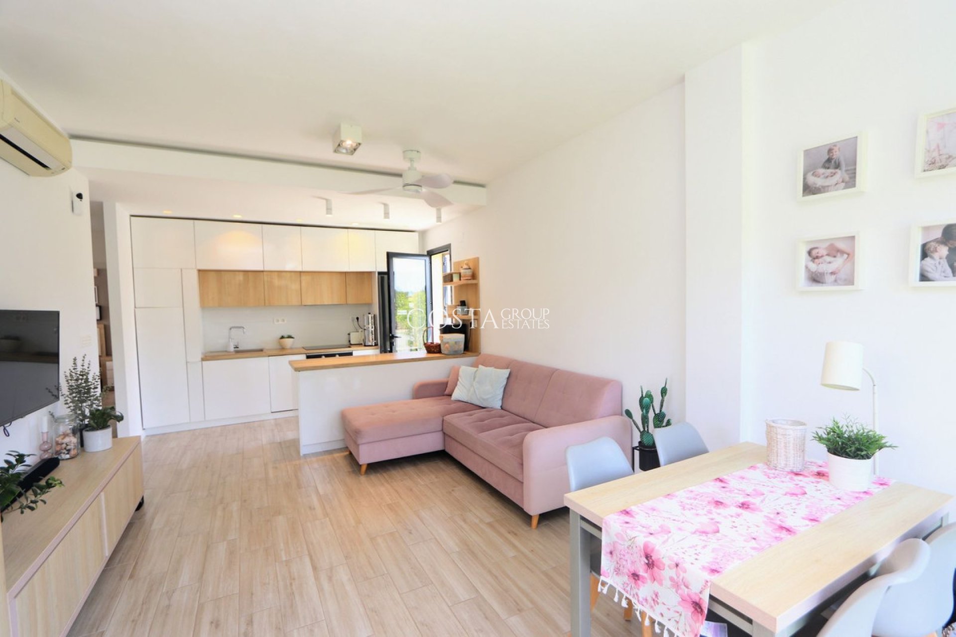 Revente - Villa -
Orihuela - La Zenia