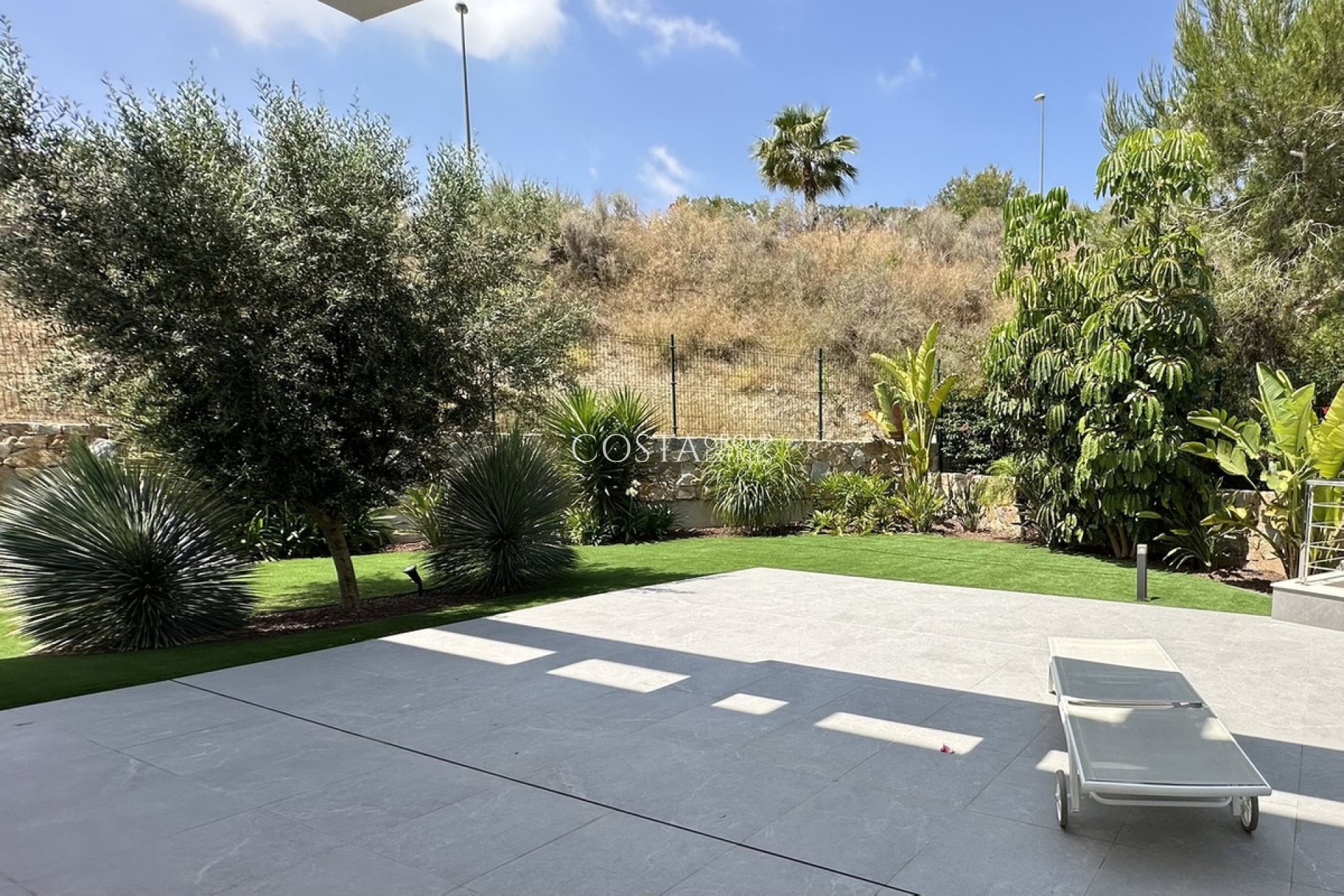 Revente - Villa -
Orihuela - Las Colinas Golf