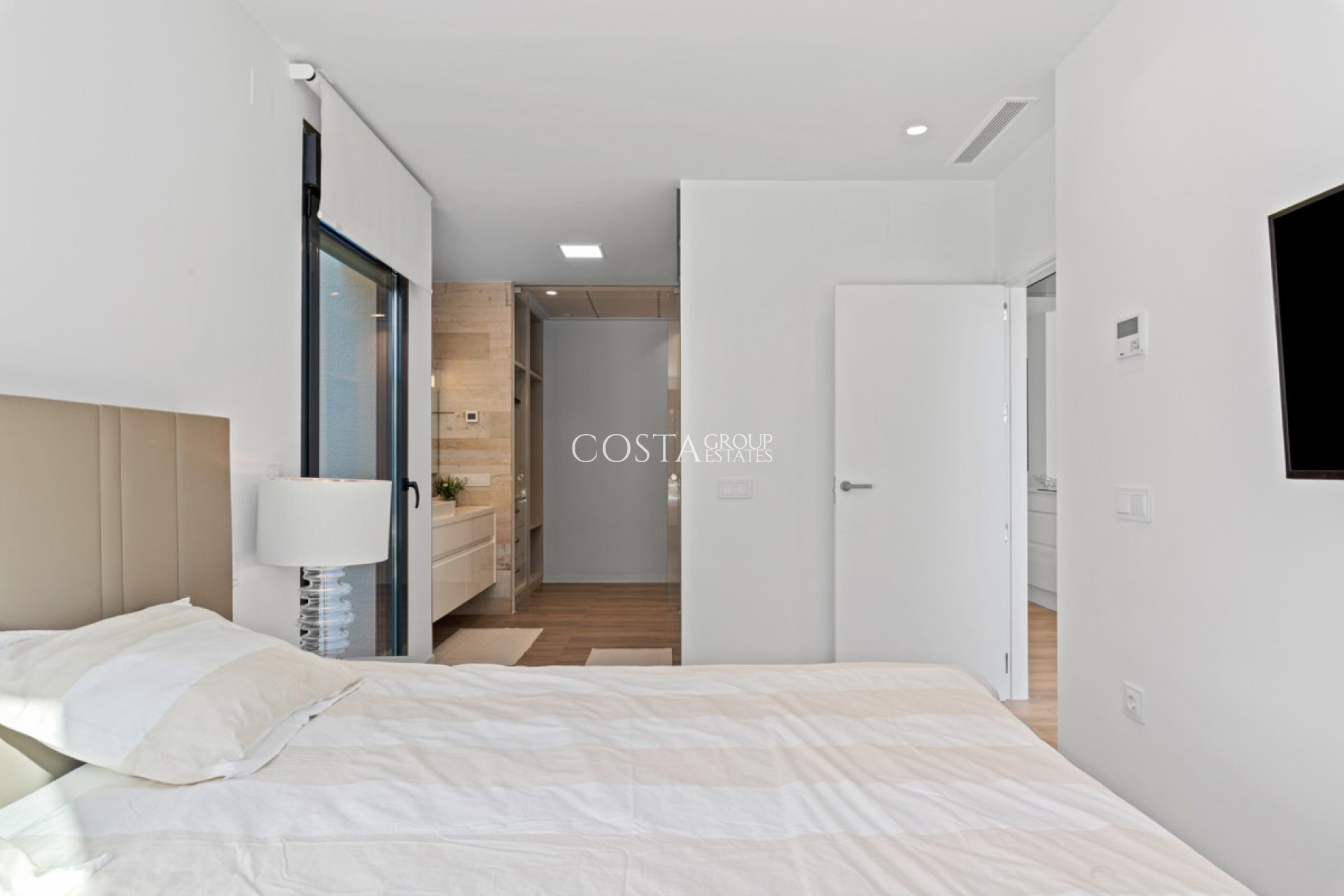 Revente - Villa -
Orihuela - Las Colinas Golf