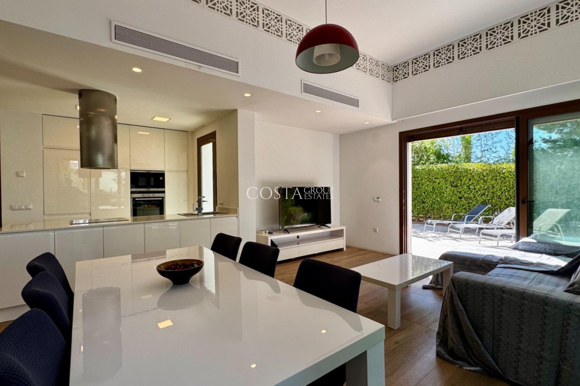 Revente - Villa -
Orihuela - Las Colinas Golf