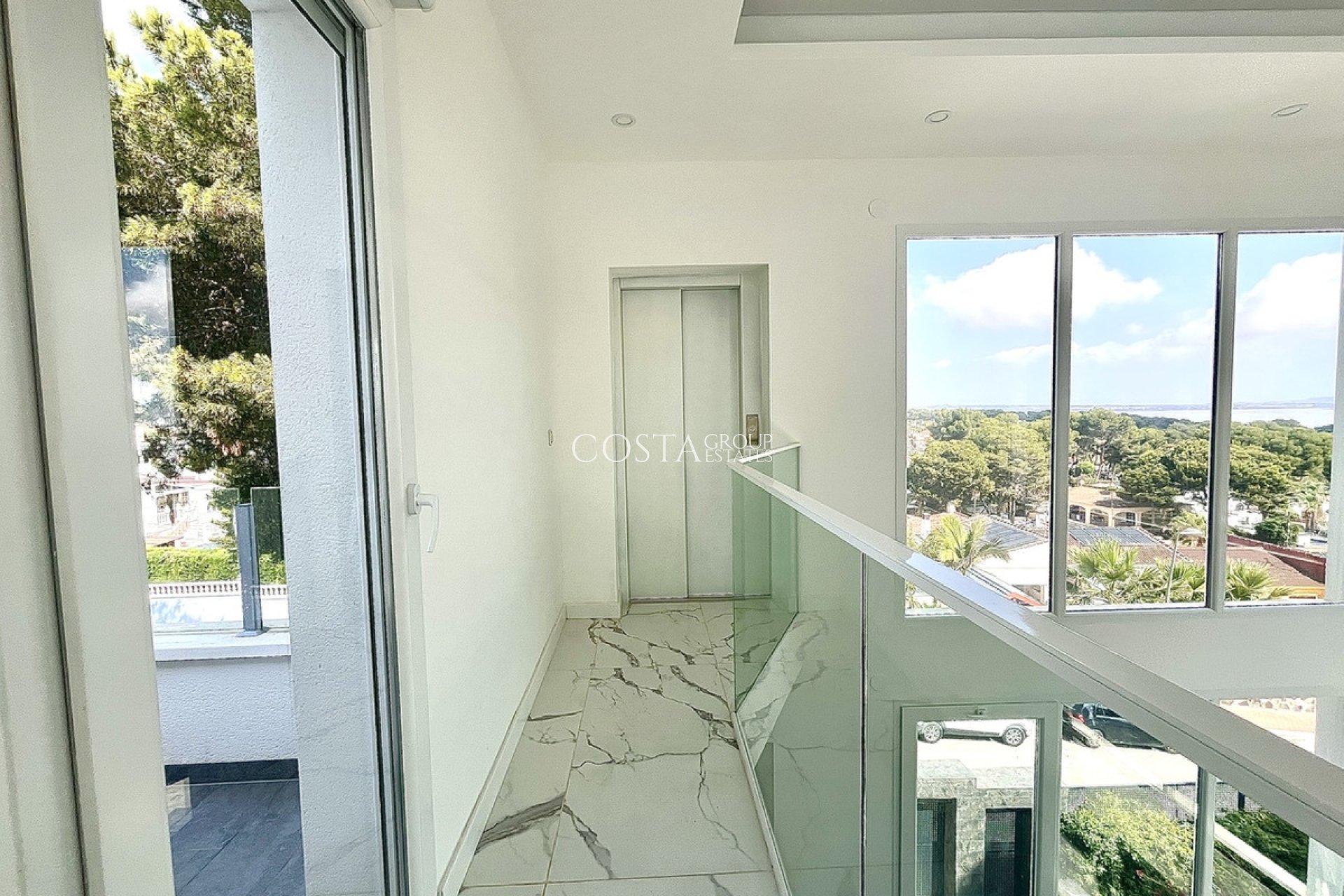 Revente - Villa -
Orihuela - Los Balcones