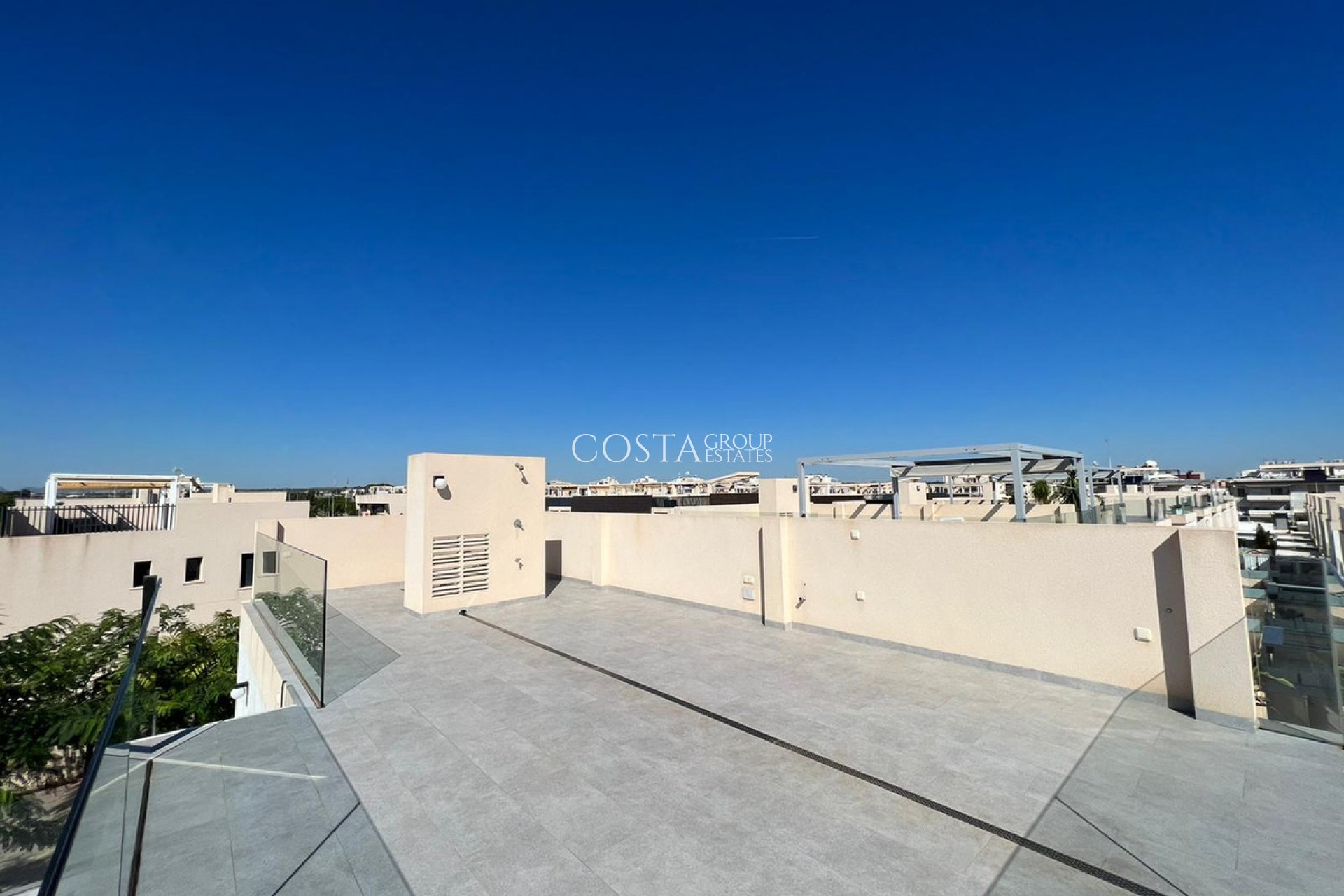 Revente - Villa -
Orihuela - Mil Palmeras