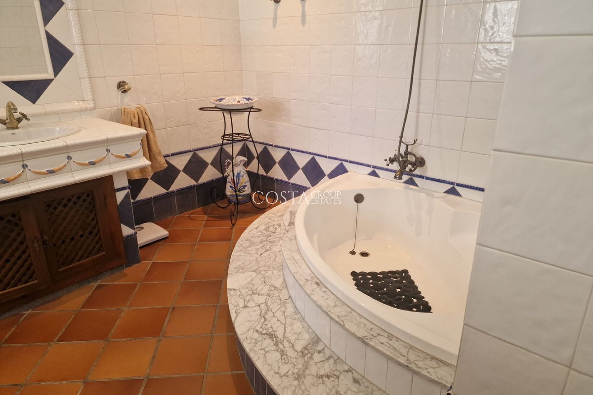 Revente - Villa -
Orihuela - Mil Palmeras