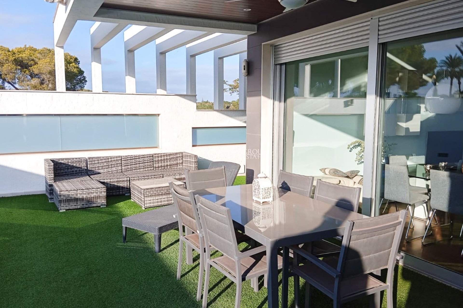 Revente - Villa -
Orihuela - Mil Palmeras