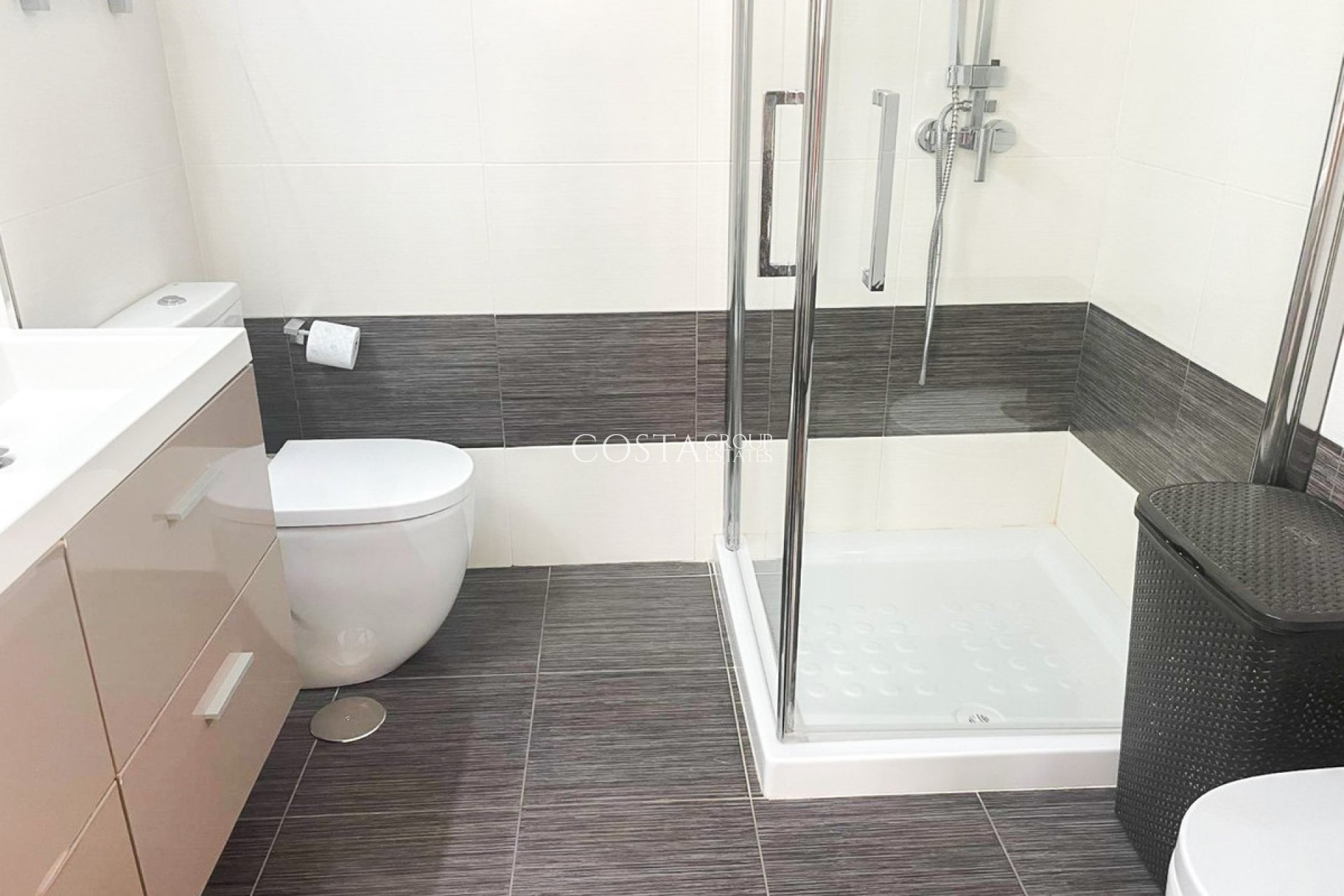 Revente - Villa -
Orihuela - Mil Palmeras