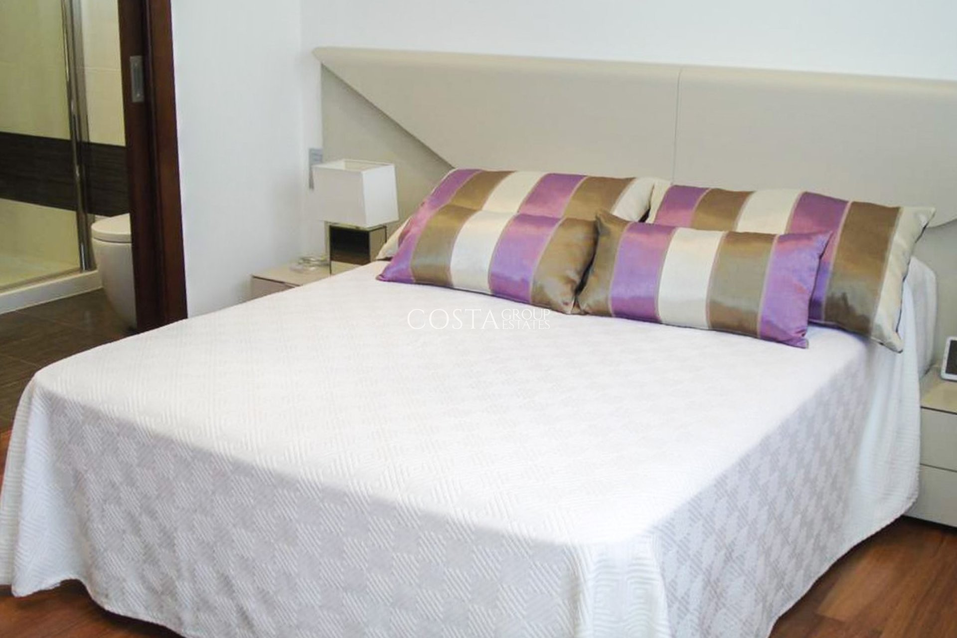 Revente - Villa -
Orihuela - Mil Palmeras