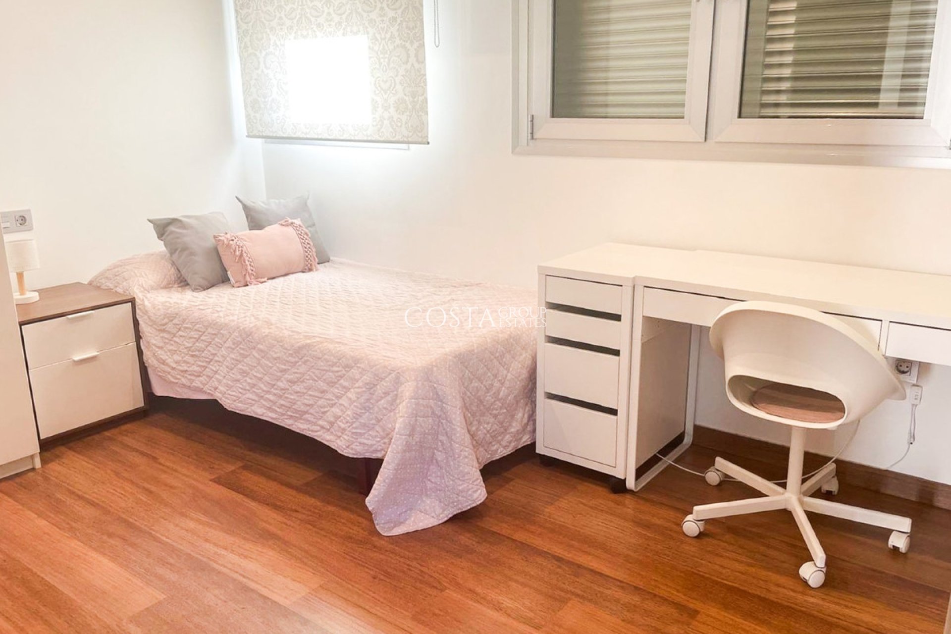 Revente - Villa -
Orihuela - Mil Palmeras