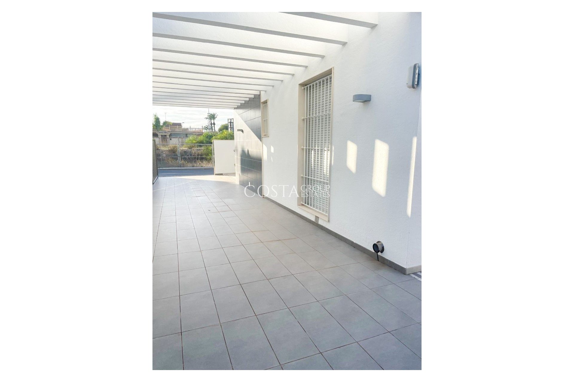 Revente - Villa -
Orihuela - Mil Palmeras