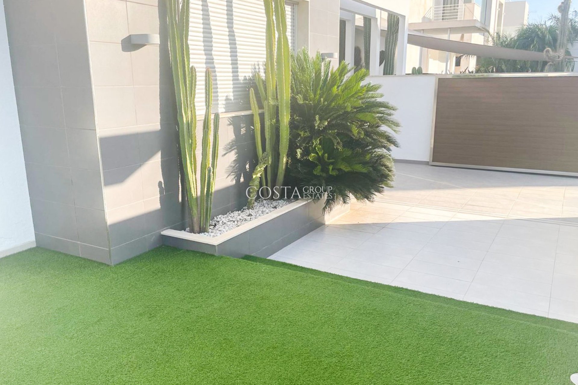 Revente - Villa -
Orihuela - Mil Palmeras