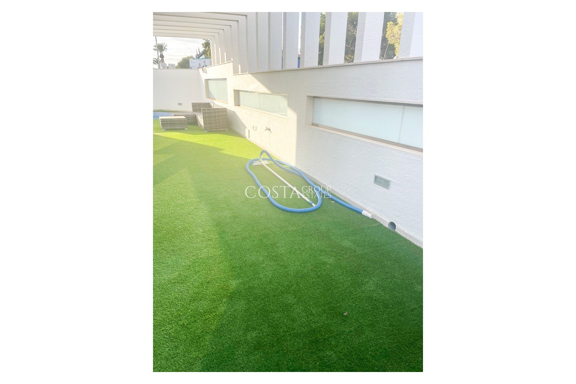 Revente - Villa -
Orihuela - Mil Palmeras