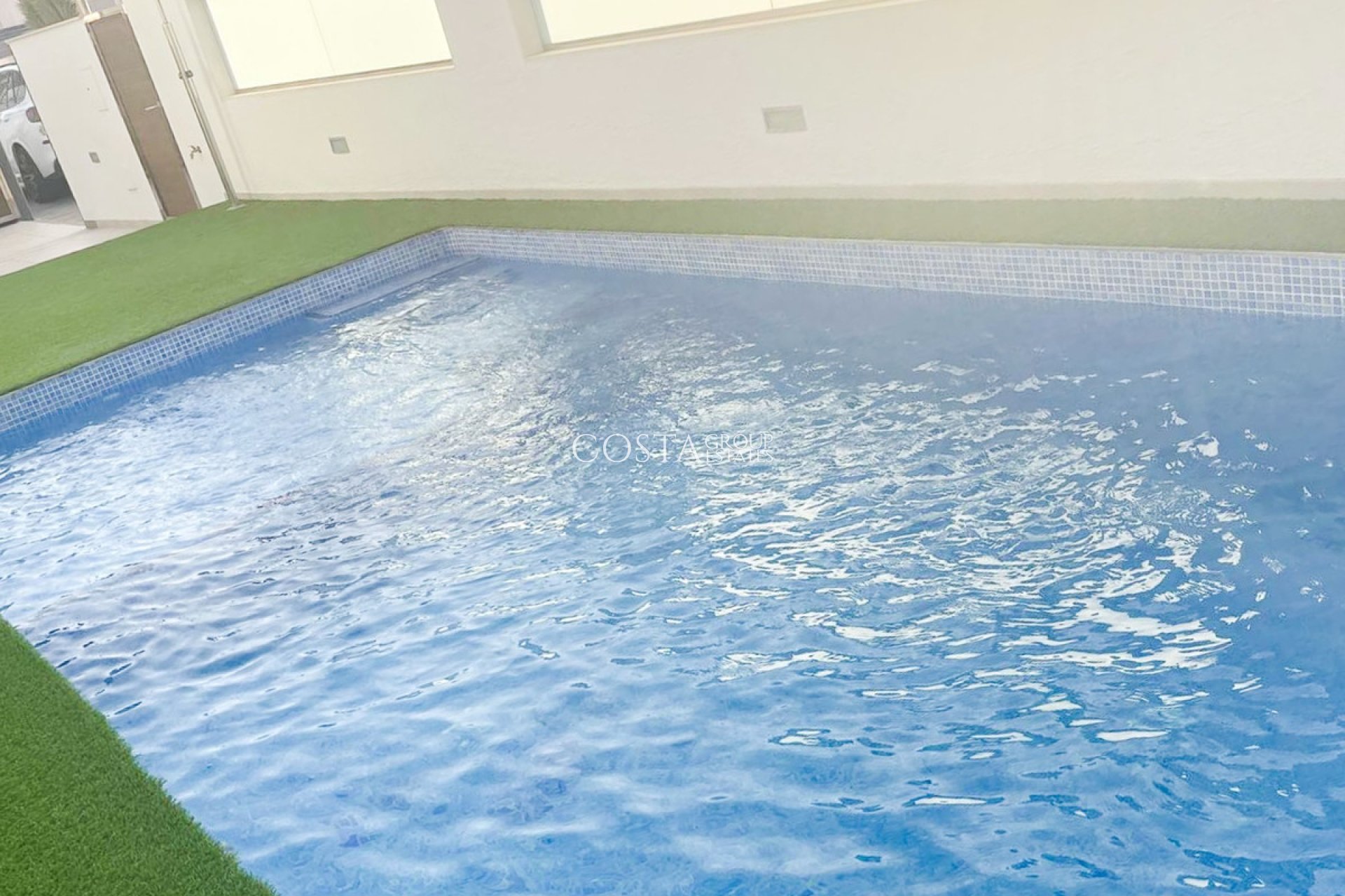 Revente - Villa -
Orihuela - Mil Palmeras