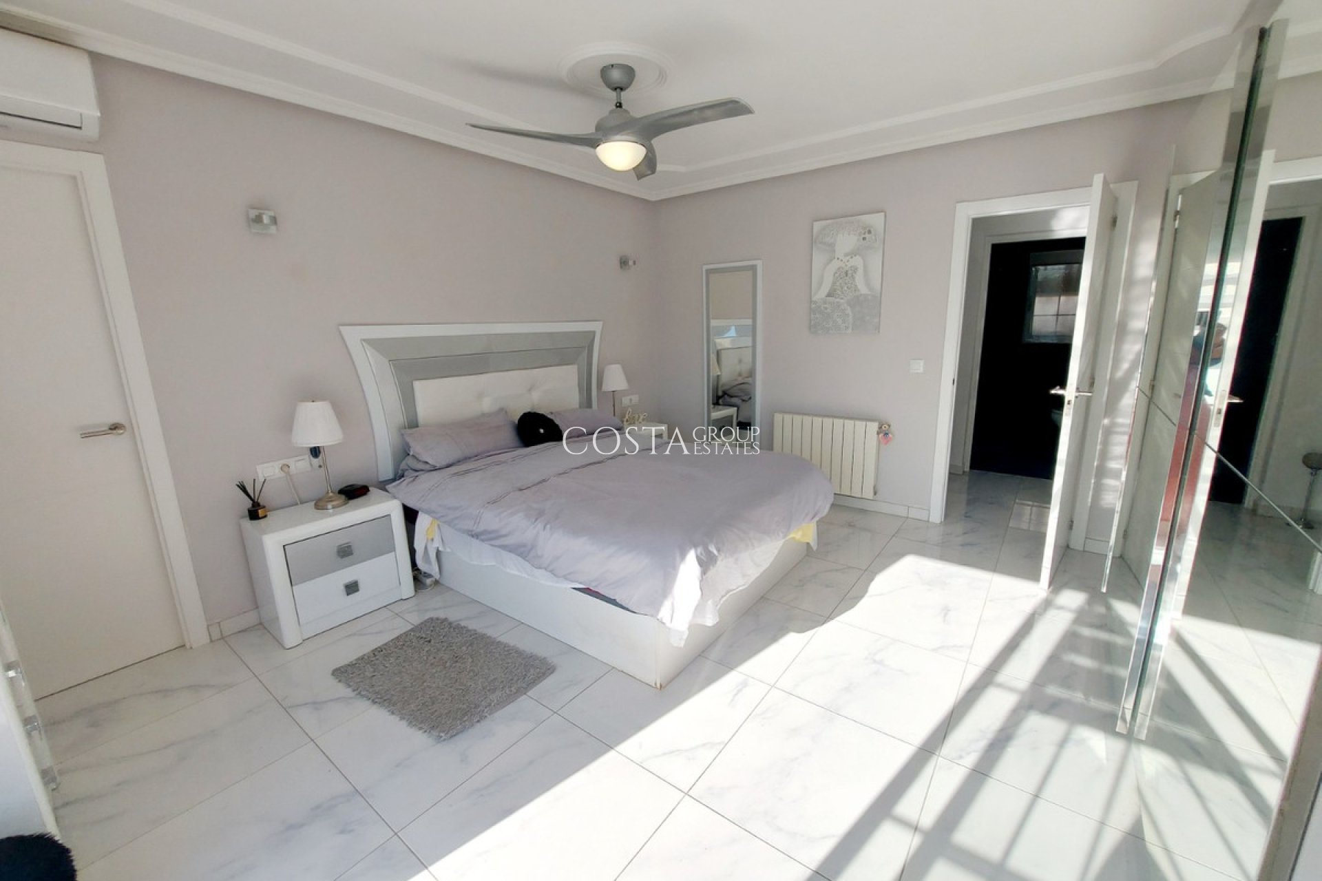 Revente - Villa -
Orihuela - Orihuela Costa