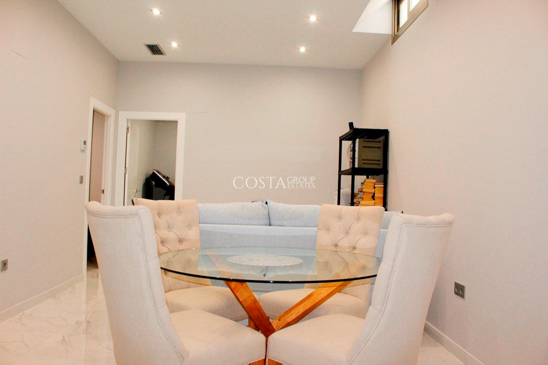 Revente - Villa -
Orihuela - Orihuela Costa