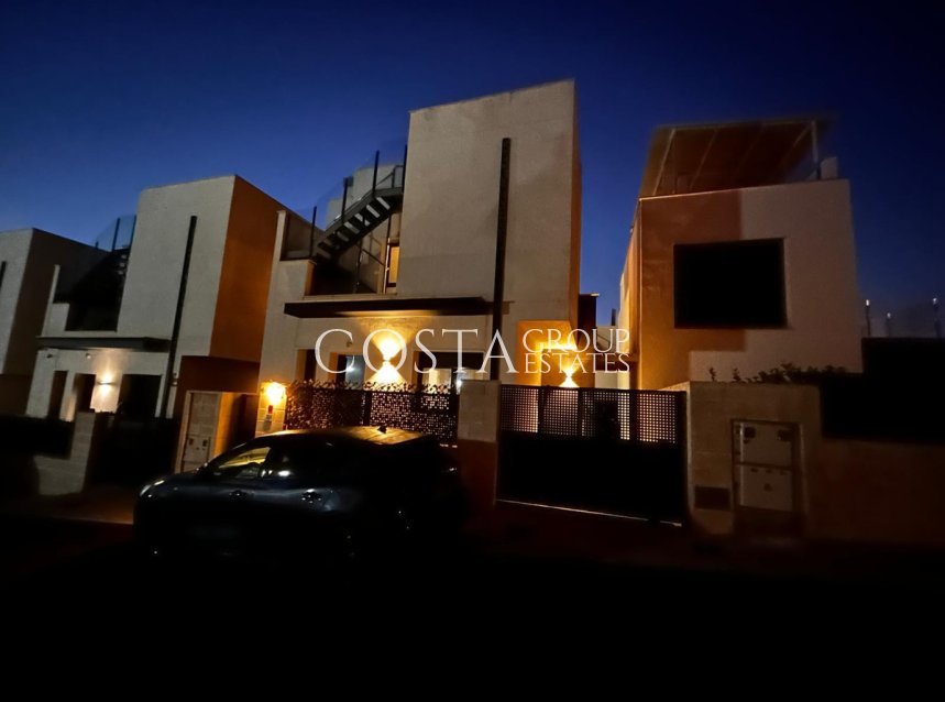 Revente - Villa -
Orihuela - Orihuela Costa