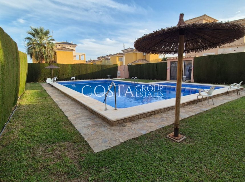 Revente - Villa -
Orihuela - Orihuela Costa