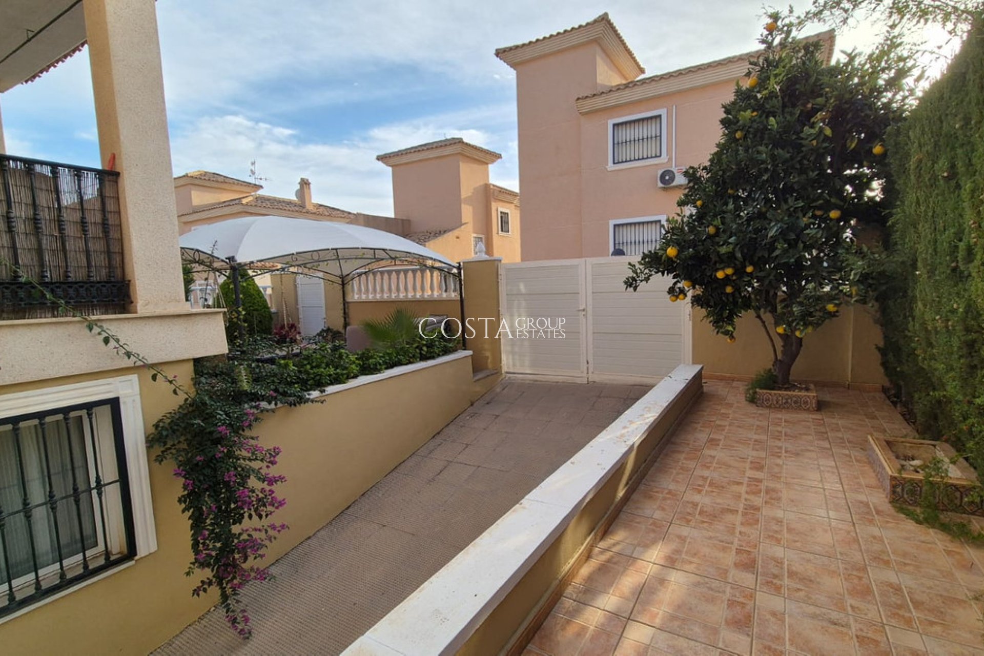 Revente - Villa -
Orihuela - Orihuela Costa