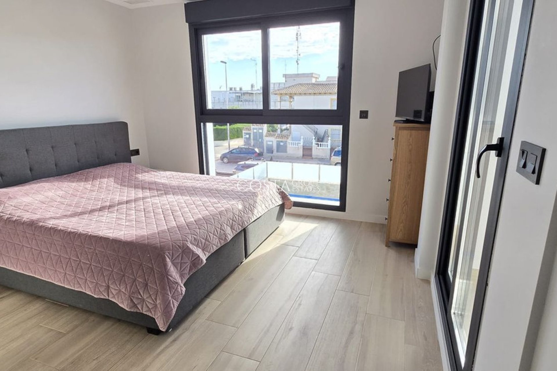 Revente - Villa -
Orihuela - Punta Prima