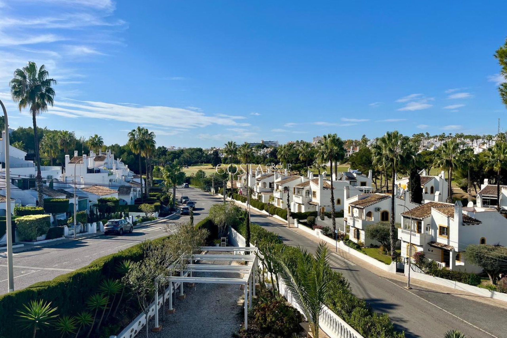 Revente - Villa -
Orihuela - Villamartin