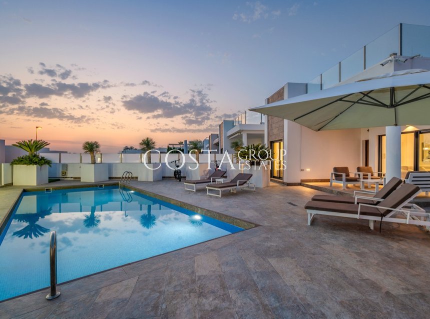 Revente - Villa -
Orihuela - Villamartin