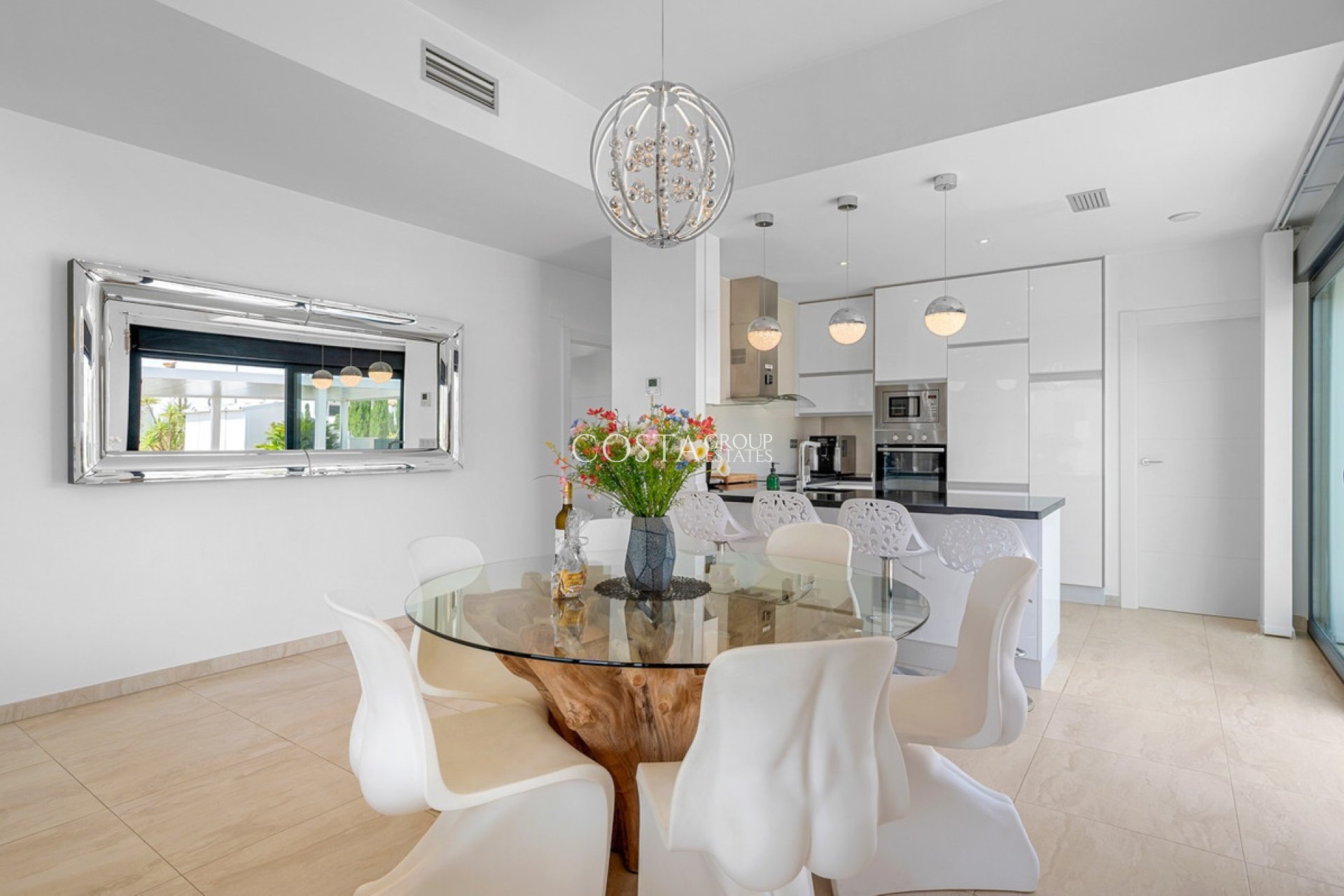 Revente - Villa -
Orihuela - Villamartin