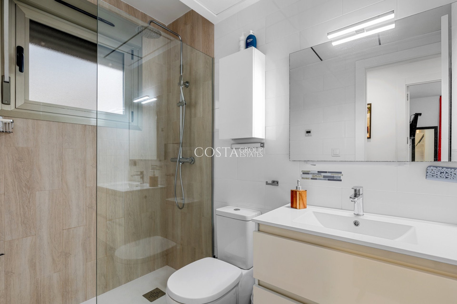 Revente - Villa -
Orihuela - Villamartin