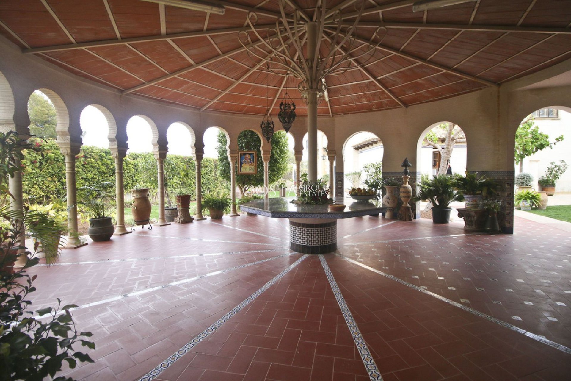 Revente - Villa -
Orihuela - Villamartin