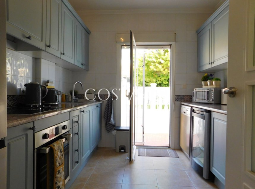 Revente - Villa -
Orihuela - Villamartin